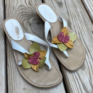 Laura Ashley White Leather Thong Sandals Size 6.5